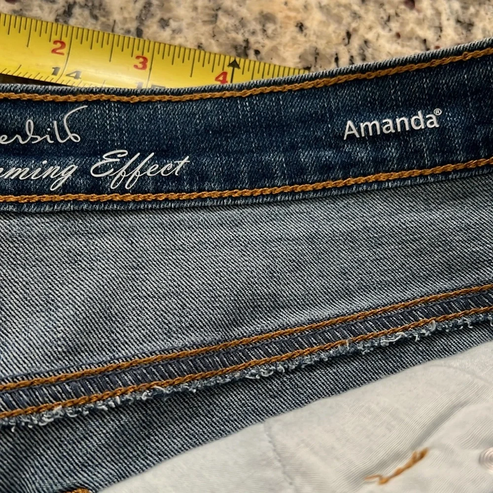 Gloria Vanderbilt Amanda Faded Blue Denim 5 Pocket High Rise Jean Shorts 16P